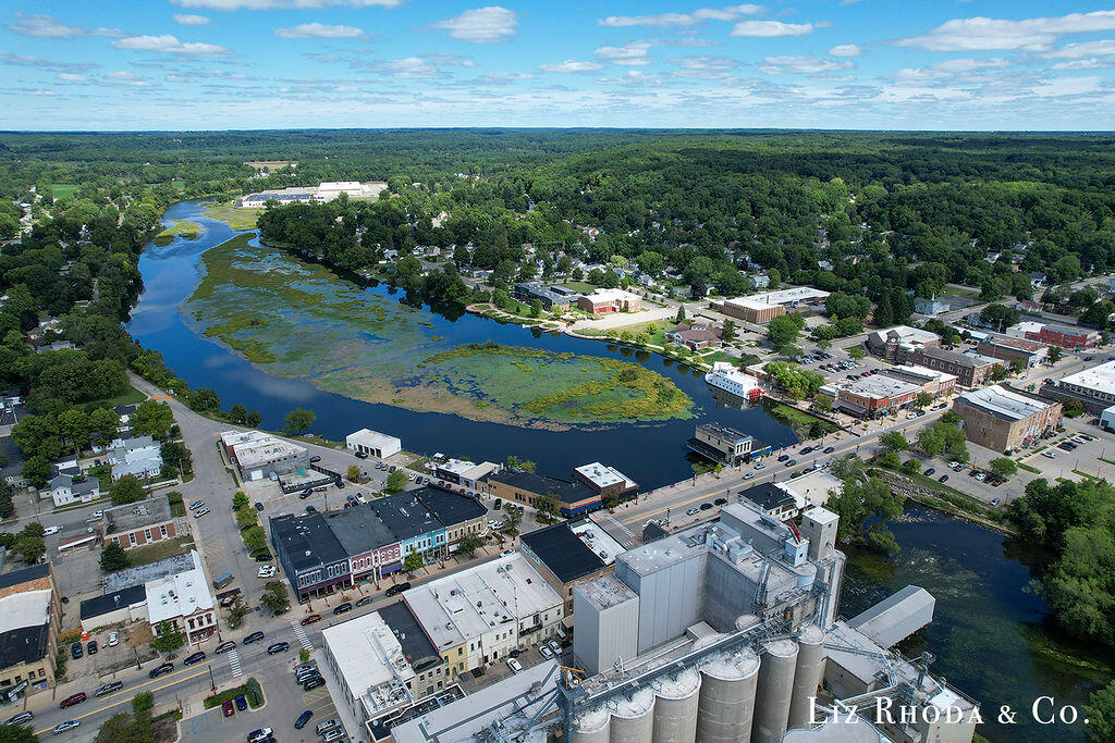 Homes for sale in Lowell, MI | 216 W Main St #6, Lowell, MI 49331 | MLS# 70497119