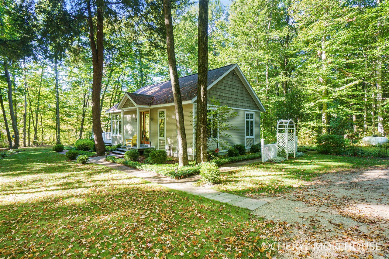 Homes for sale in White Cloud, MI | 3390 E Baseline Rd, White Cloud, MI 49349 | MLS# 70497229