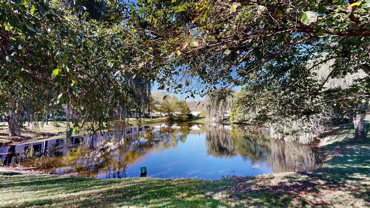 Homes for sale in Ann Arbor, MI | 2678 S Knightsbridge Cir, Ann Arbor, MI 48105 | MLS# 70497258