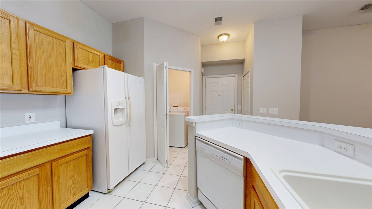 Homes for sale in Ann Arbor, MI | 2678 S Knightsbridge Cir, Ann Arbor, MI 48105 | MLS# 70497258