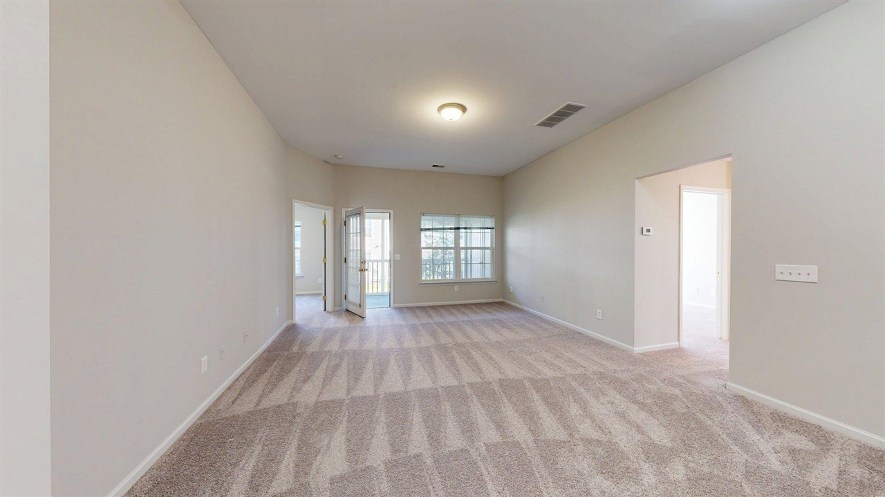 Homes for sale in Ann Arbor, MI | 2678 S Knightsbridge Cir, Ann Arbor, MI 48105 | MLS# 70497258