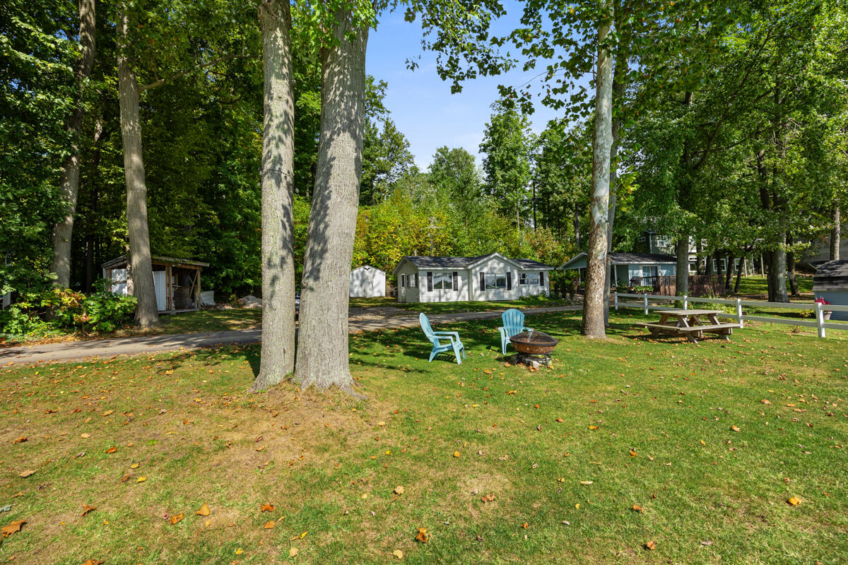 Homes for sale in Allegan, MI | 2529 Miner Lake Dr, Allegan, MI 49010 | MLS# 70497532