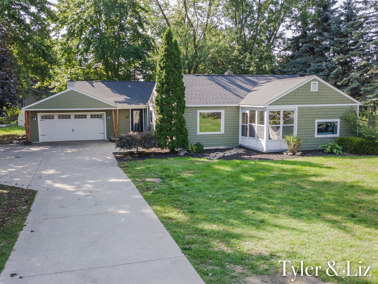 Homes for sale in Holland, MI | 490 James St, Holland, MI 49424 | MLS# 70497788