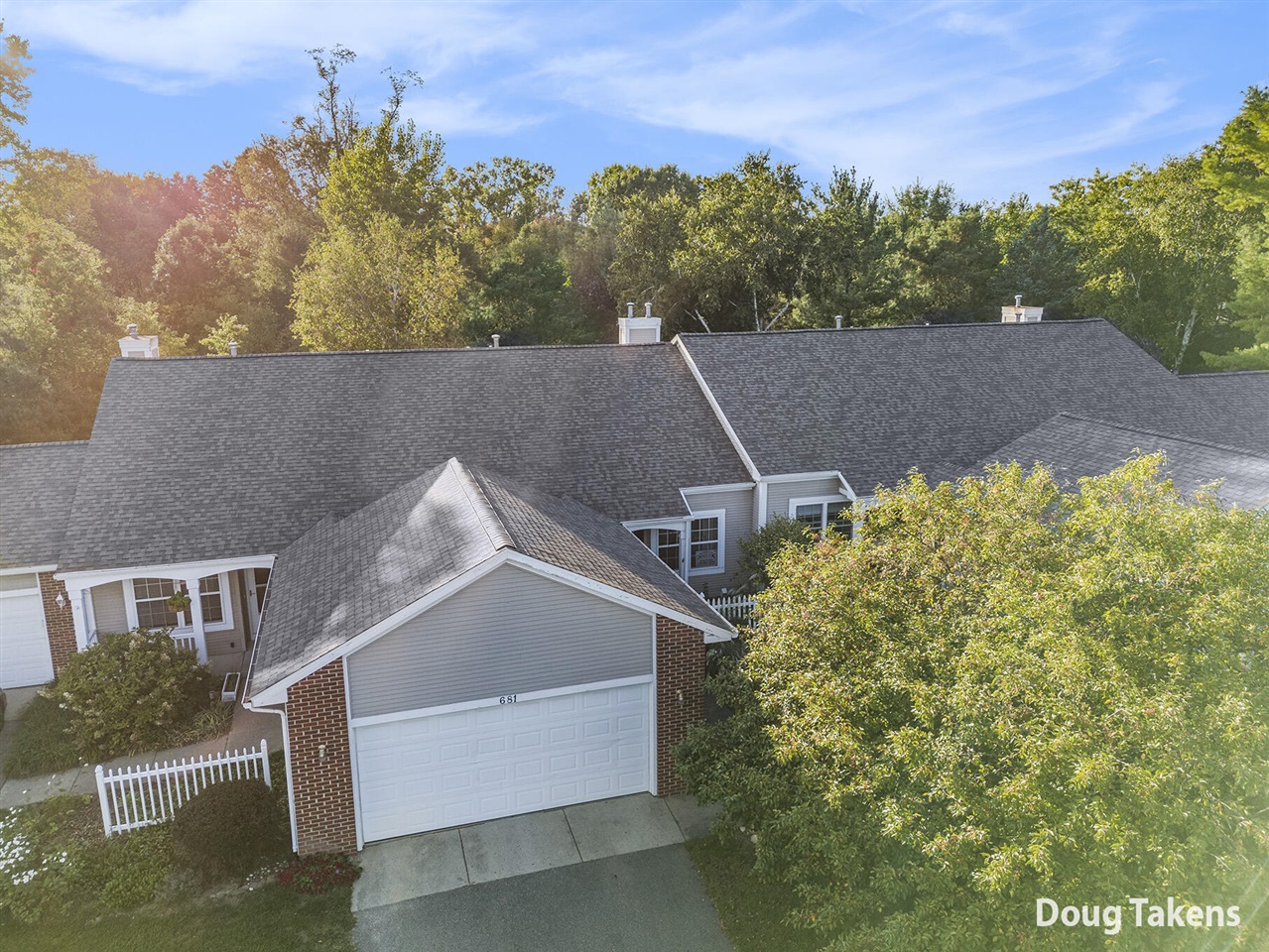 Homes for sale in Comstock Park, MI | 681 Strawberry Valley Ave, Comstock Park, MI 49321 | MLS# 70497790