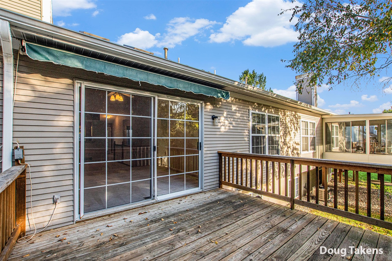 Homes for sale in Comstock Park, MI | 681 Strawberry Valley Ave, Comstock Park, MI 49321 | MLS# 70497790