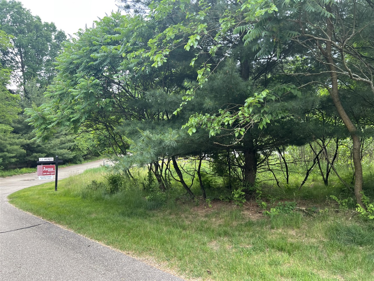 Homes for sale in Kalamazoo, MI | 2138 2200 Shelter Pointe Dr, Kalamazoo, MI 49008 | MLS# 70497830