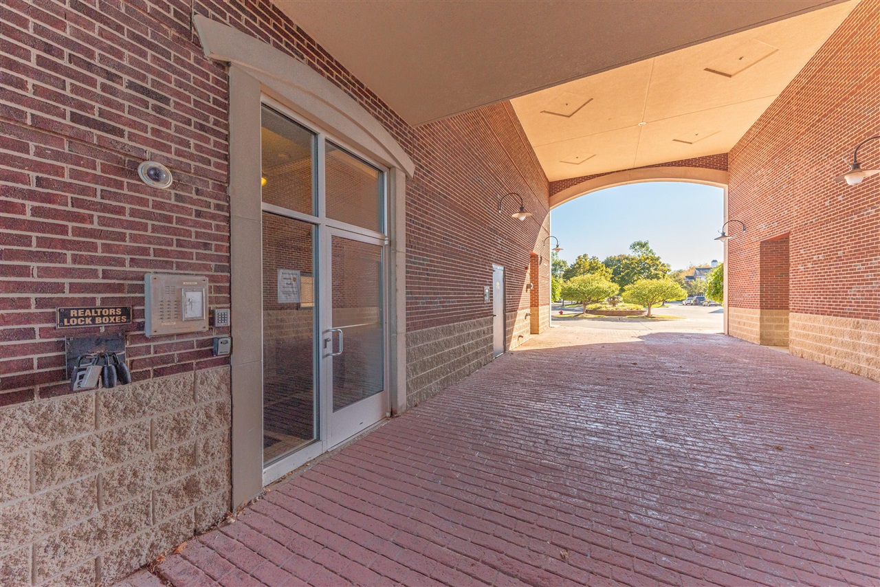 Homes for sale in Ann Arbor, MI | 283 S Zeeb Rd #212, Ann Arbor, MI 48103 | MLS# 70497898