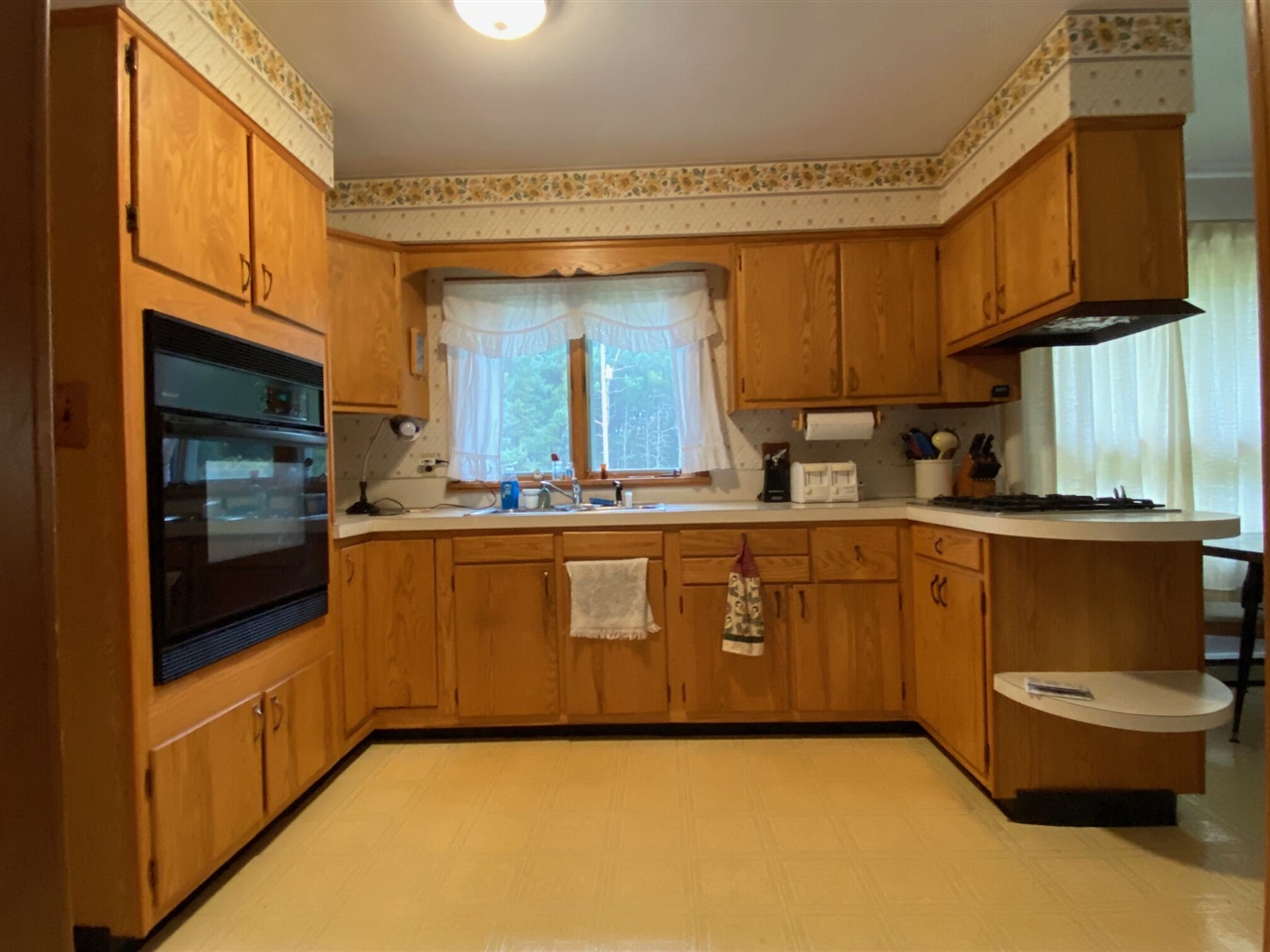 Homes for sale in Manistee, MI | 1823 Red Apple Rd, Manistee, MI 49660 | MLS# 70497913