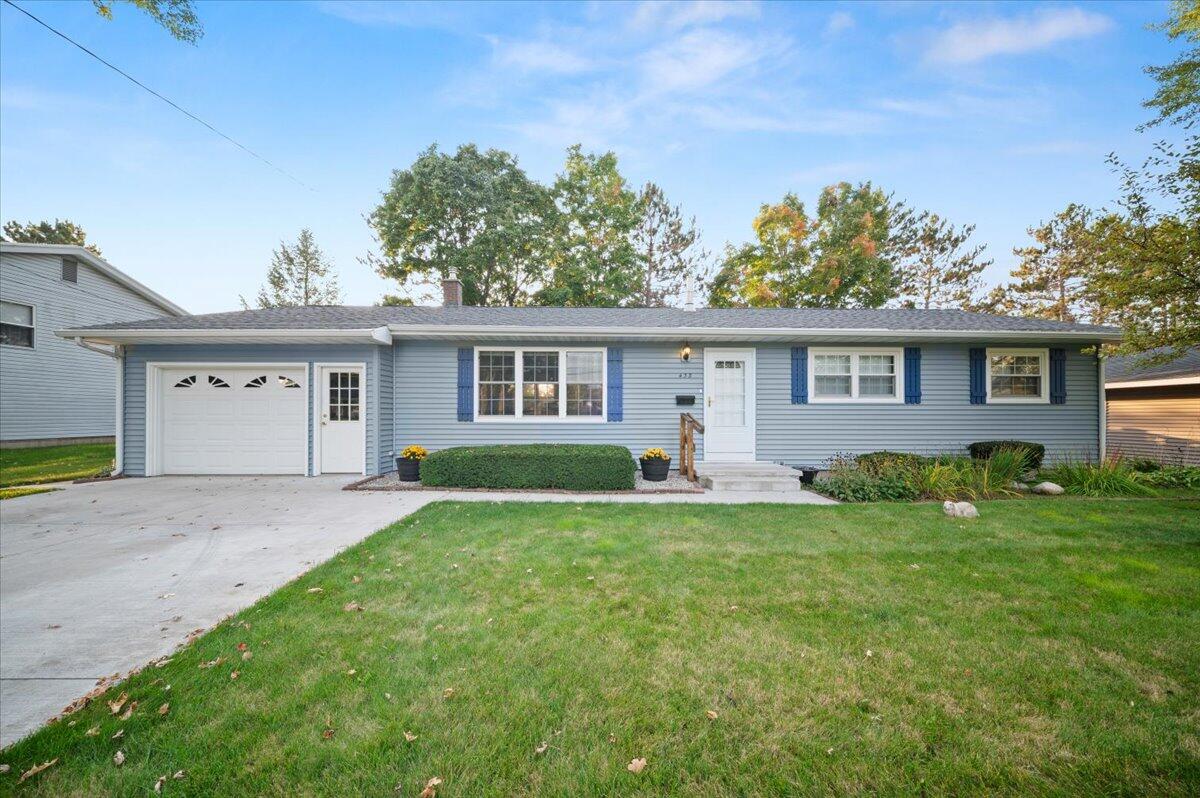 Homes for sale in Cadillac, MI | 433 Leeson Ave, Cadillac, MI 49601 | MLS# 70497957