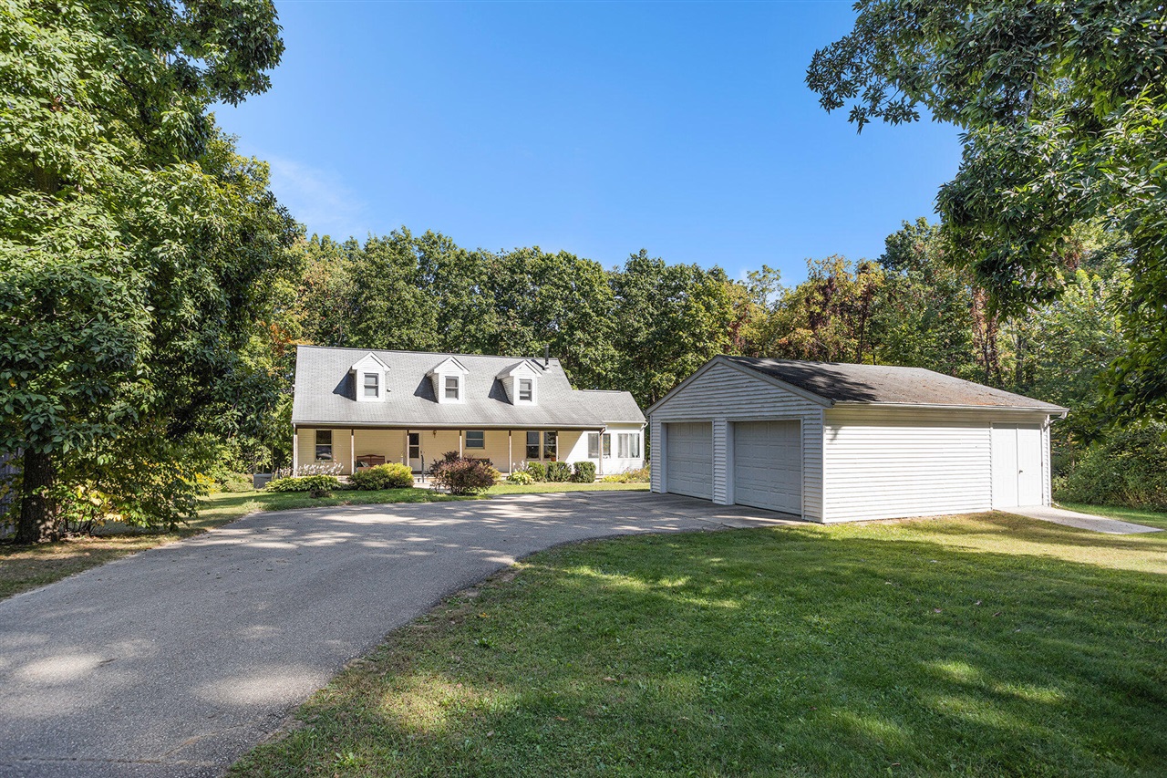 Homes for sale in Delton, MI | 8731 Wertman Rd, Delton, MI 49046 | MLS# 70498045