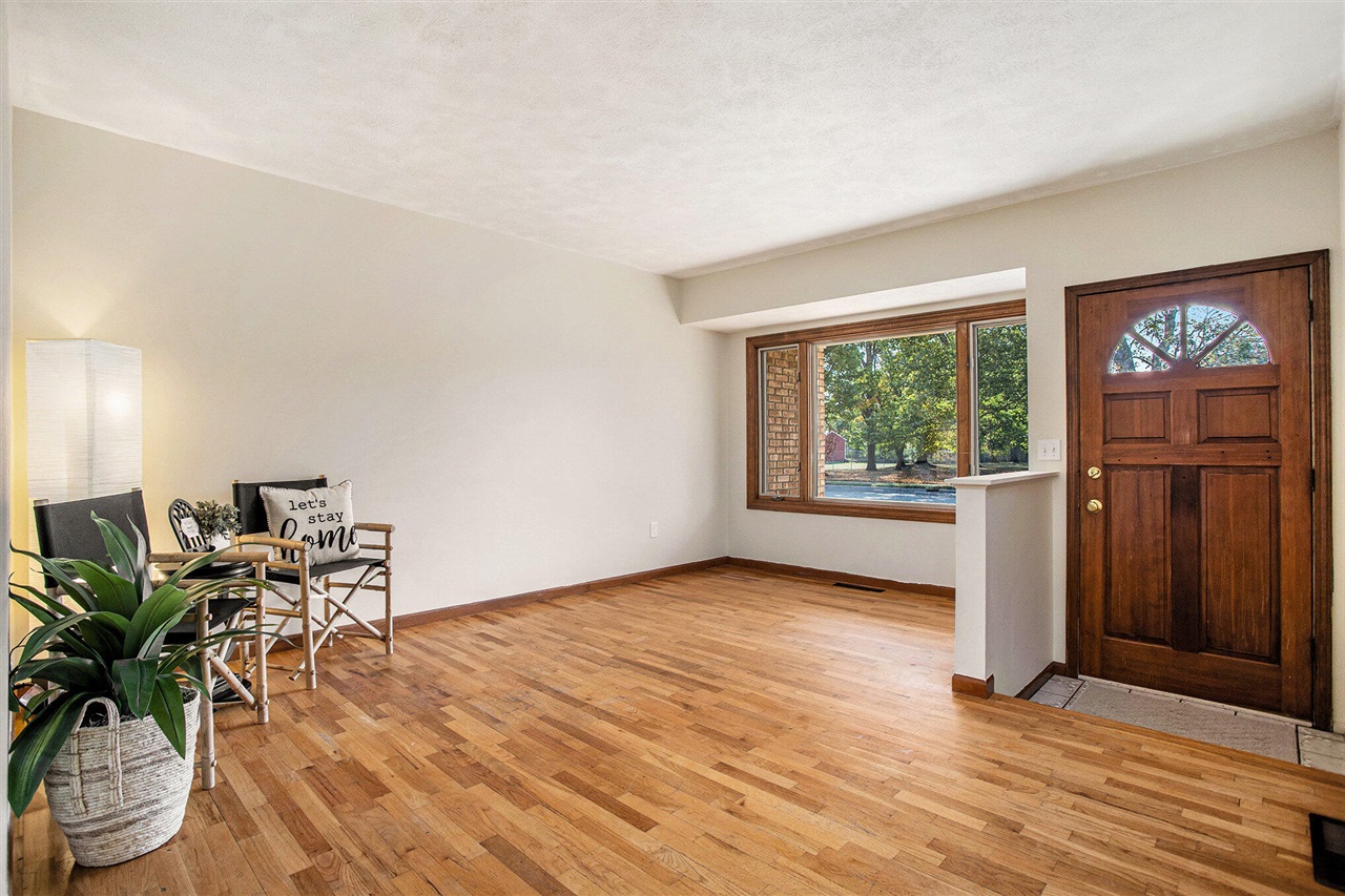 Homes for sale in Charlotte, MI | 738 W Shepherd St, Charlotte, MI 48813 | MLS# 70498052