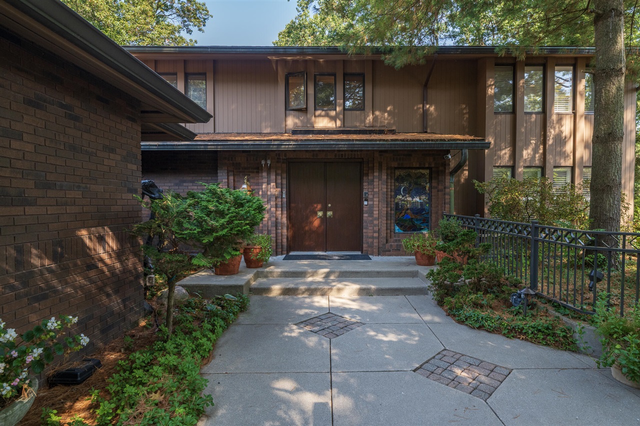 Homes for sale in Kalamazoo, MI | 5420 Whippoorwill Dr, Kalamazoo, MI 49009 | MLS# 70498156