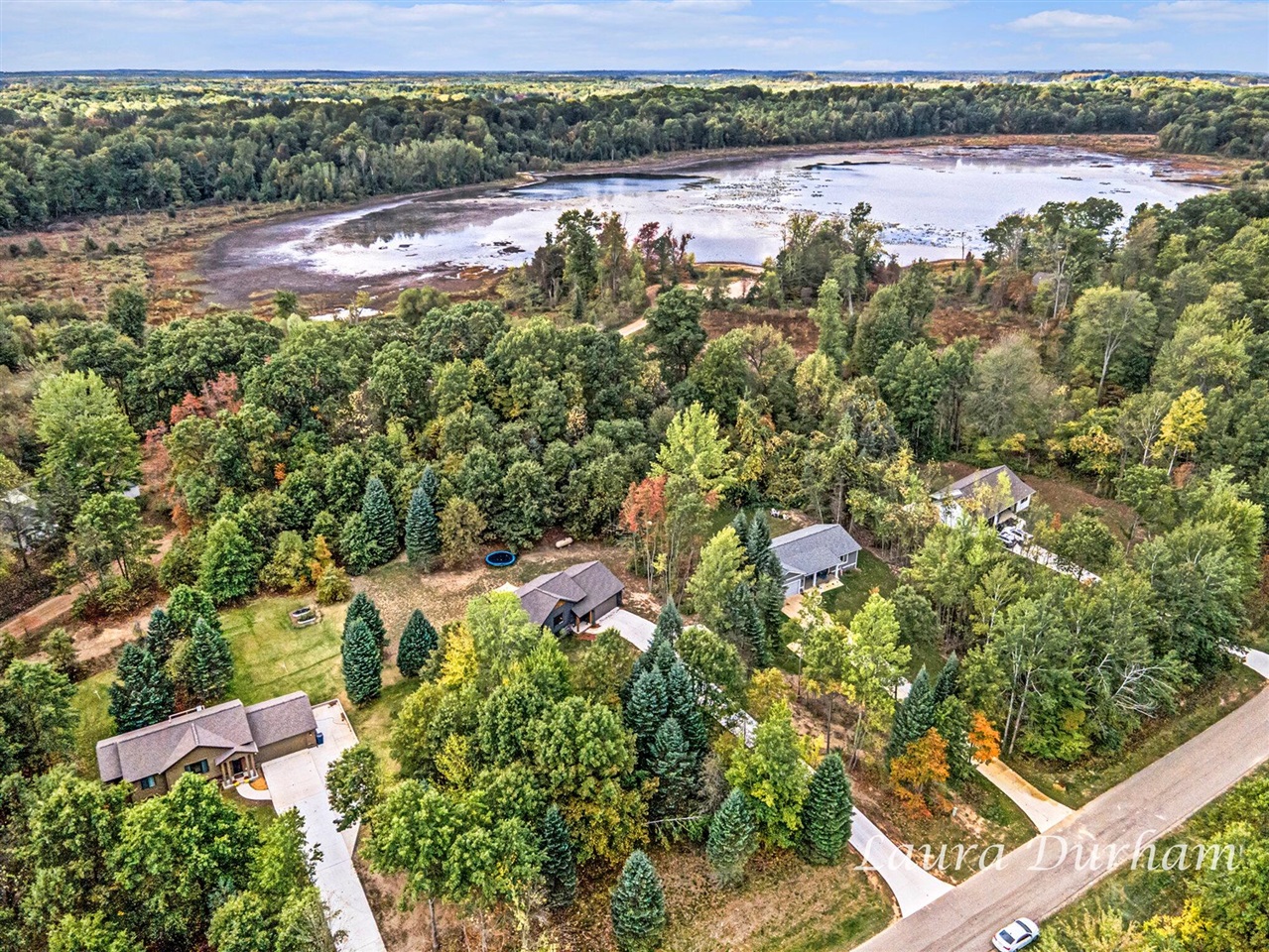 Homes for sale in Allegan, MI | 3712 Schermerhorn Lake Dr, Allegan, MI 49010 | MLS# 70498198