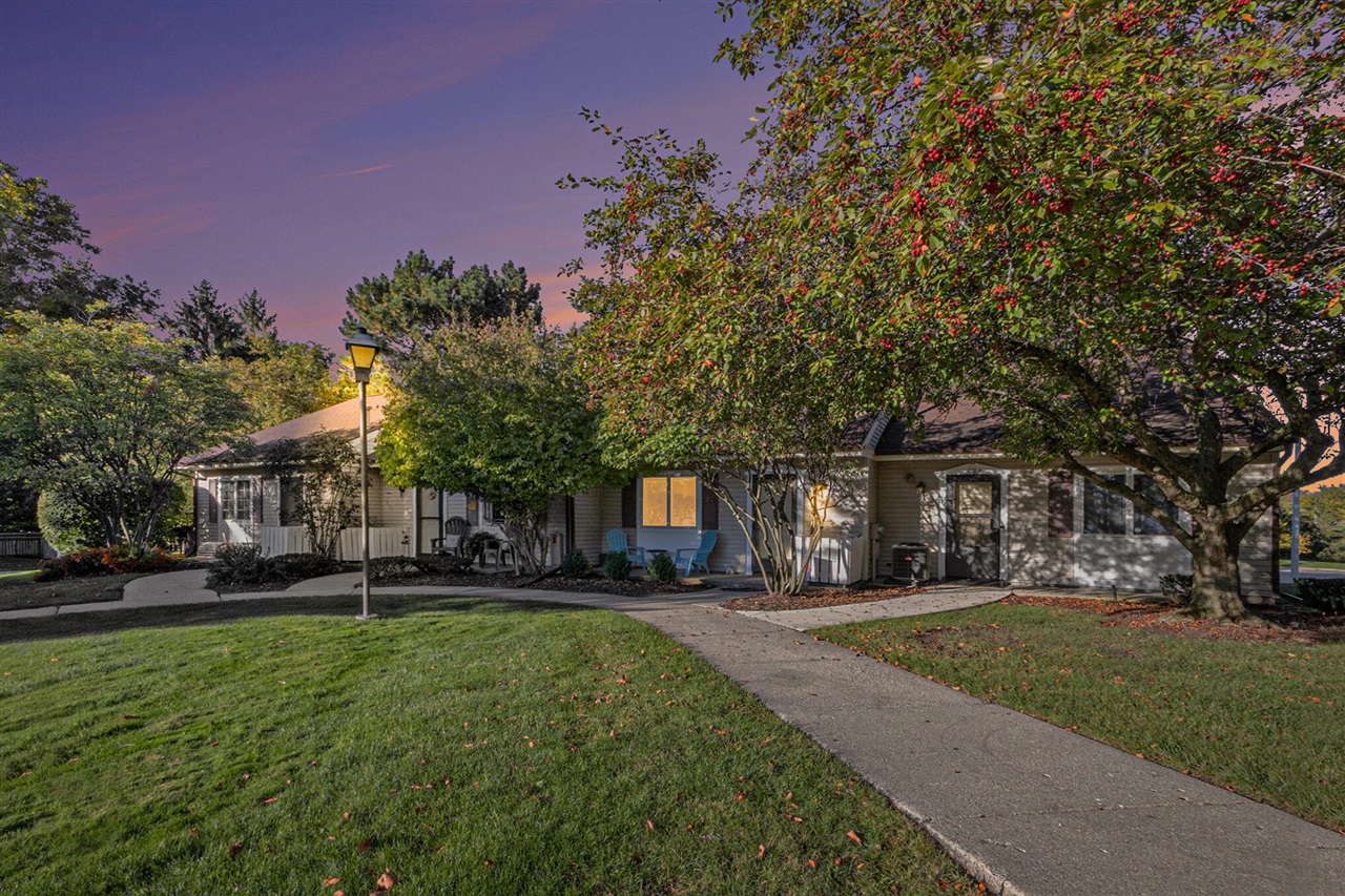 Homes for sale in Grand Rapids, MI | 4178 Eastcastle Ct, Grand Rapids, MI 49508 | MLS# 70498330