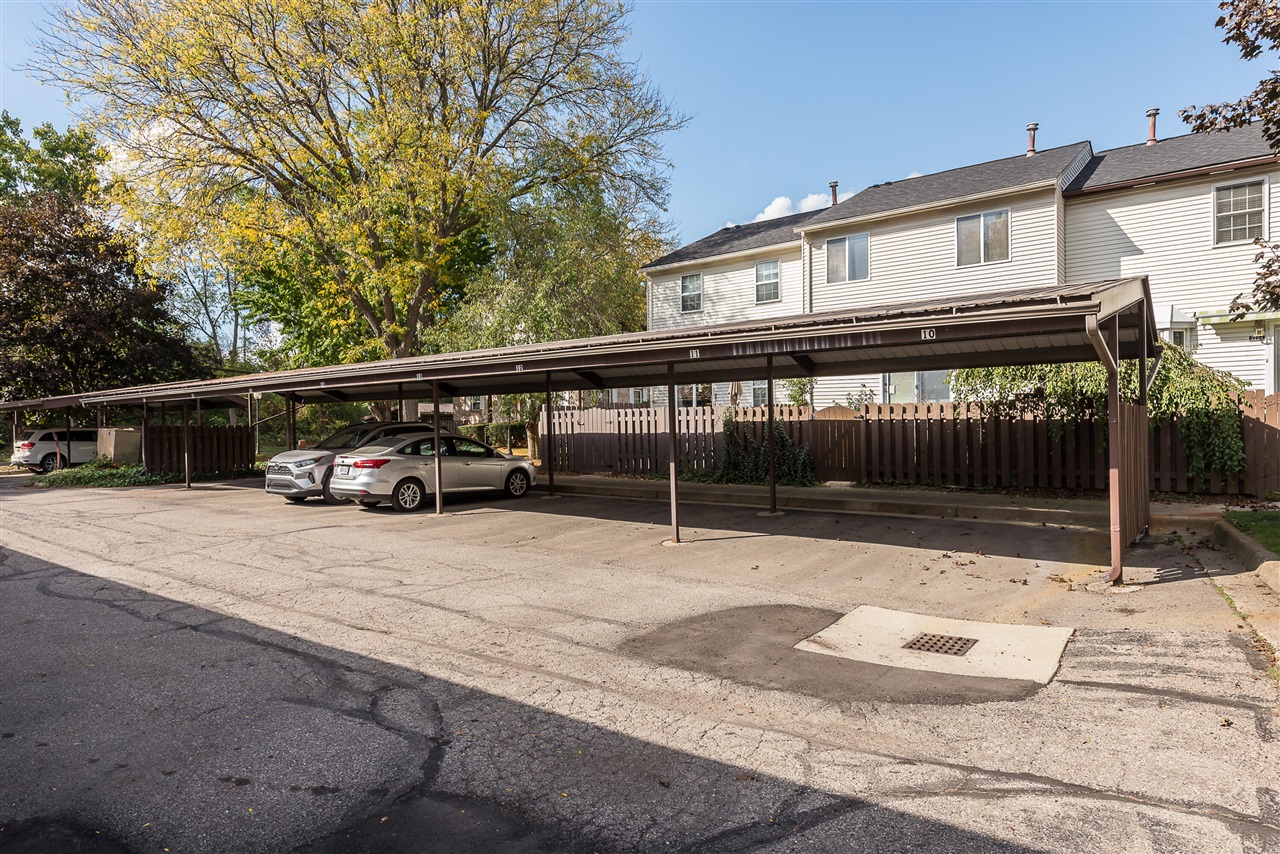 Homes for sale in Ann Arbor, MI | 3300 Alpine Dr #10, Ann Arbor, MI 48108 | MLS# 70498432