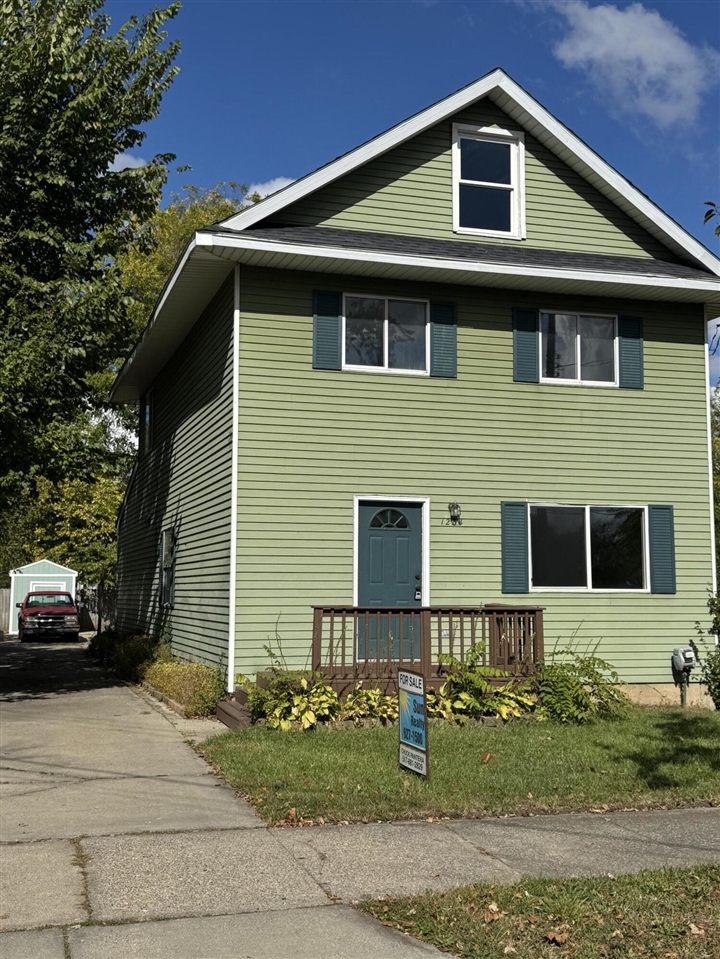 Homes for sale in Lansing, MI | 1234 W Allegan St, Lansing, MI 48915 | MLS# 70498437