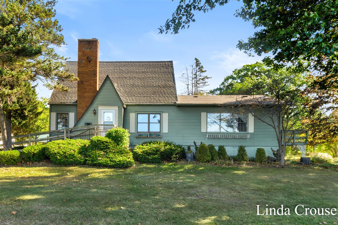 Homes for sale in Spring Lake, MI | 14893 Boom Rd, Spring Lake, MI 49456 | MLS# 70498592