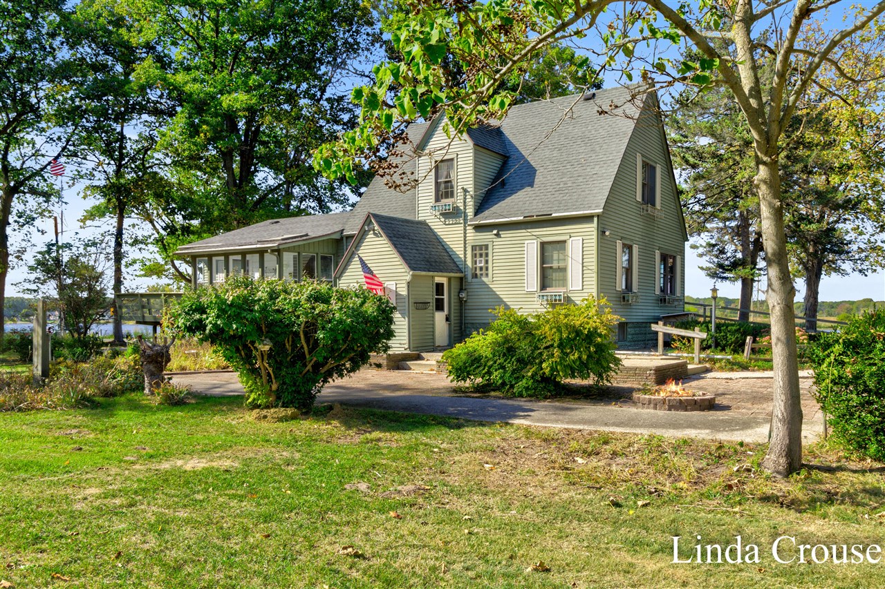 Homes for sale in Spring Lake, MI | 14893 Boom Rd, Spring Lake, MI 49456 | MLS# 70498592