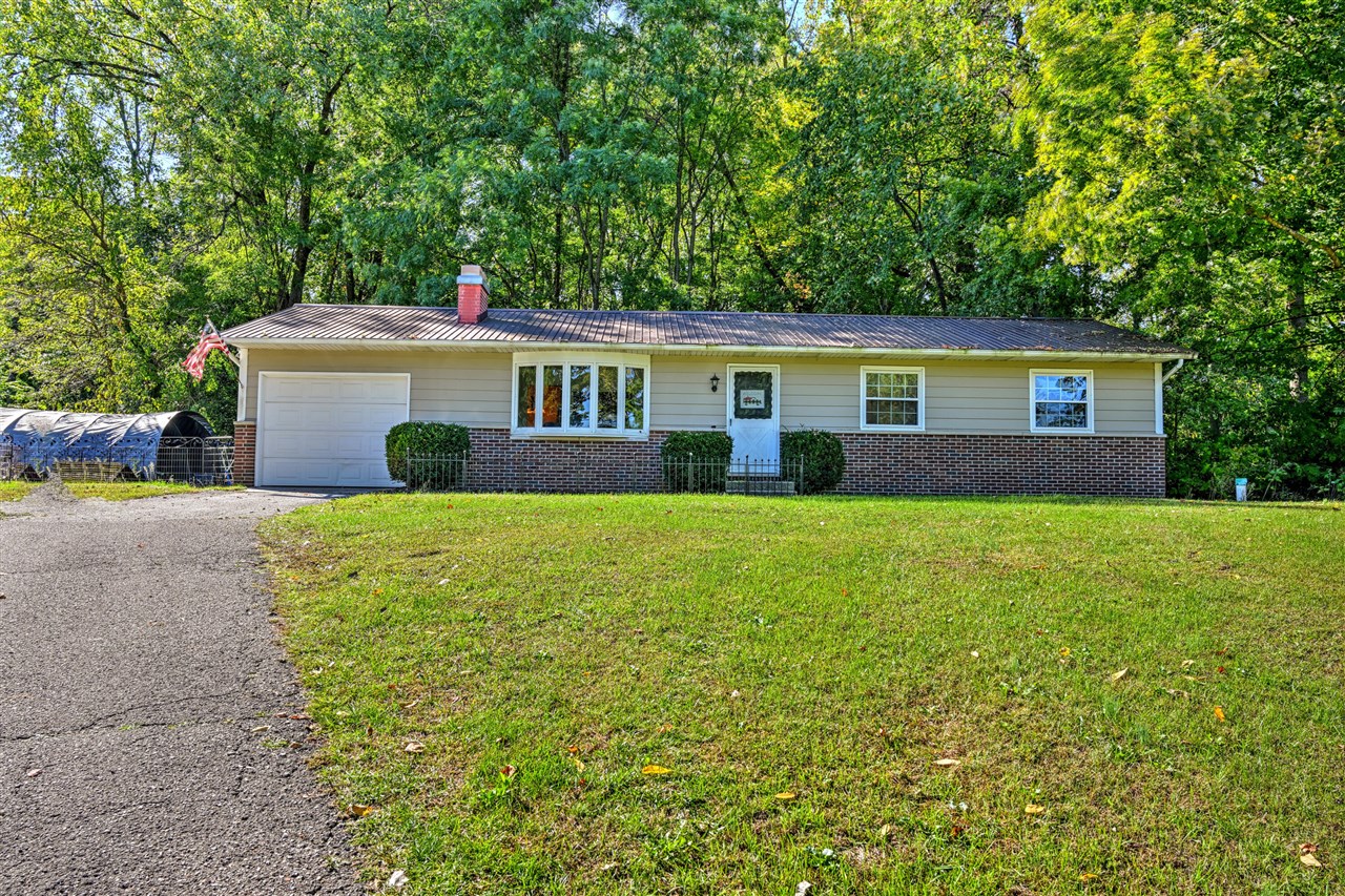 Homes for sale in Buchanan, MI | 2930 Niles Buchanan Rd, Buchanan, MI 49107 | MLS# 70498621