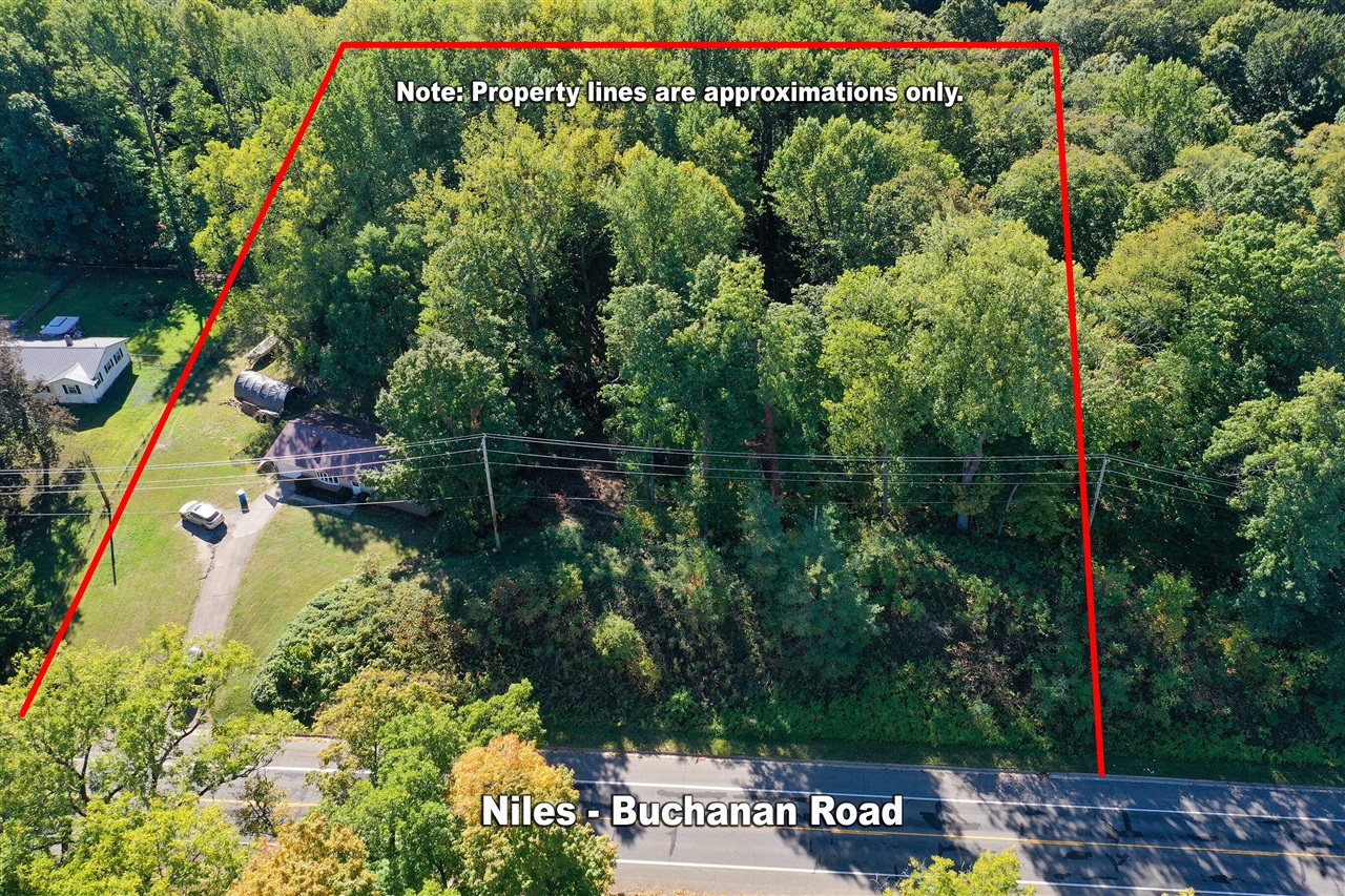 Homes for sale in Buchanan, MI | 2930 Niles Buchanan Rd, Buchanan, MI 49107 | MLS# 70498621