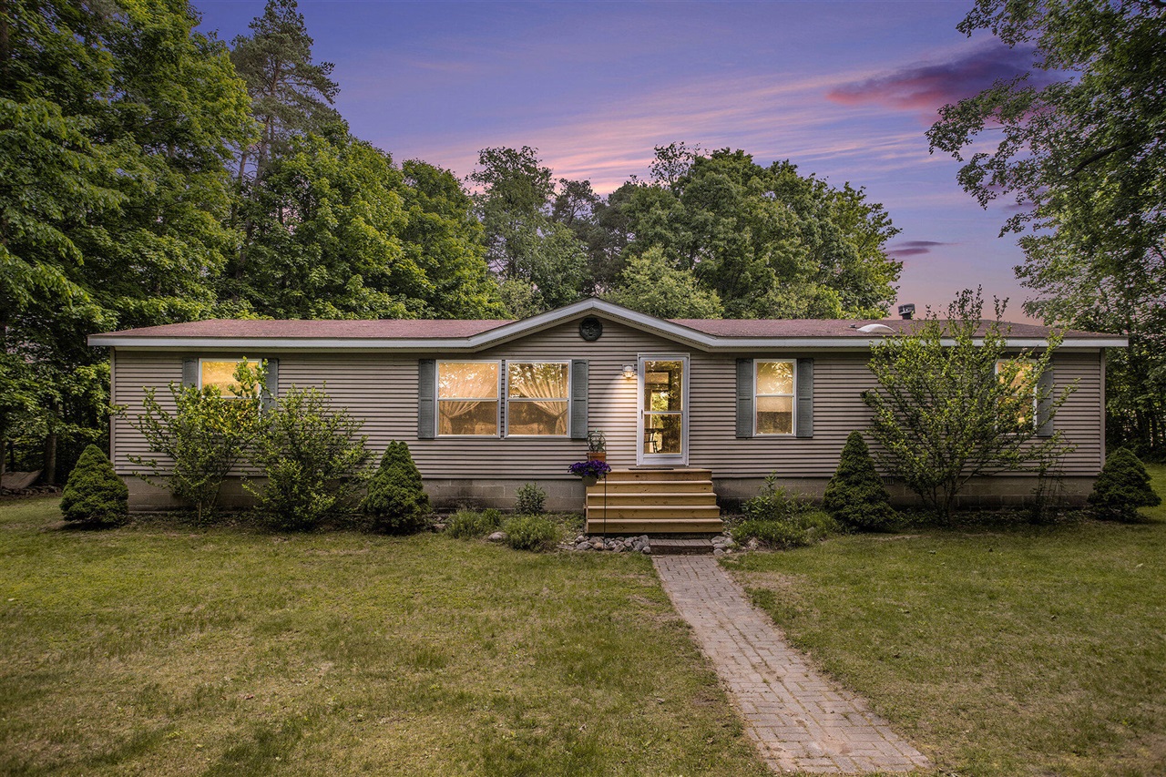 Homes for sale in Hastings, MI | 2255 River Rd, Hastings, MI 49058 | MLS# 70498651