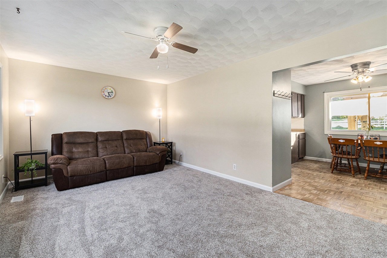 Homes for sale in Paw Paw, MI | 35473 Margurite Ln, Paw Paw, MI 49079 | MLS# 70498678