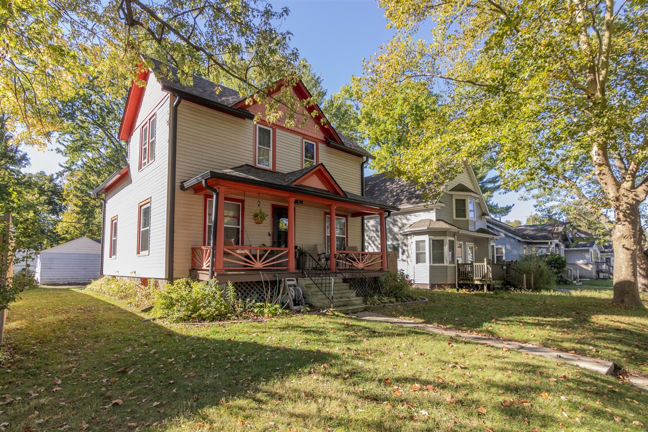 Homes for sale in Kalamazoo, MI | 1118 Lane Blvd, Kalamazoo, MI 49001 | MLS# 70498817