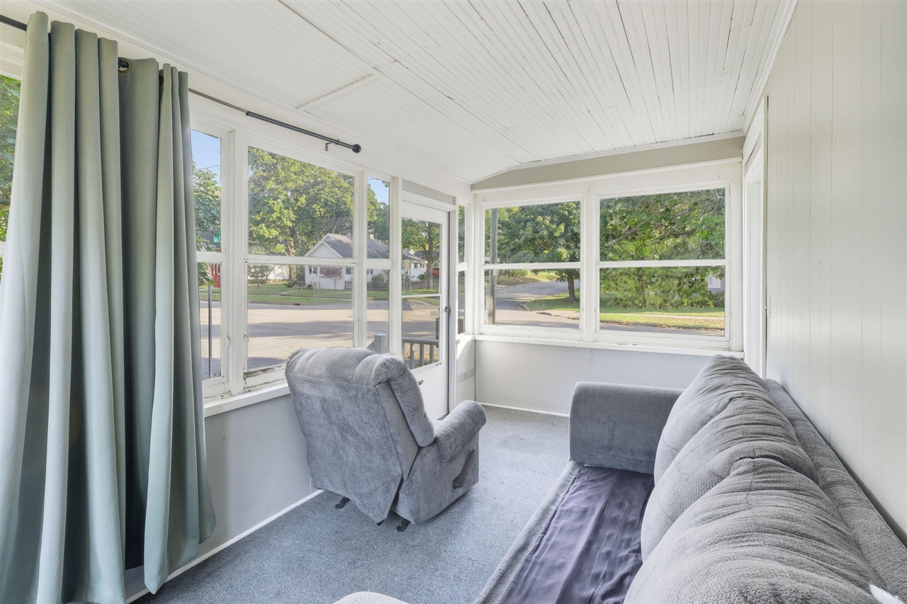 Homes for sale in Hastings, MI | 838 S Dibble St, Hastings, MI 49058 | MLS# 70498836