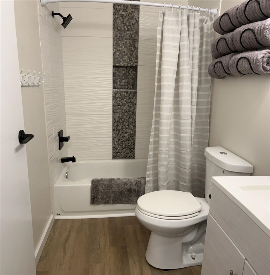 Homes for sale in Cadillac, MI | 121 Henderson Pl Pl, Cadillac, MI 49601 | MLS# 70498837