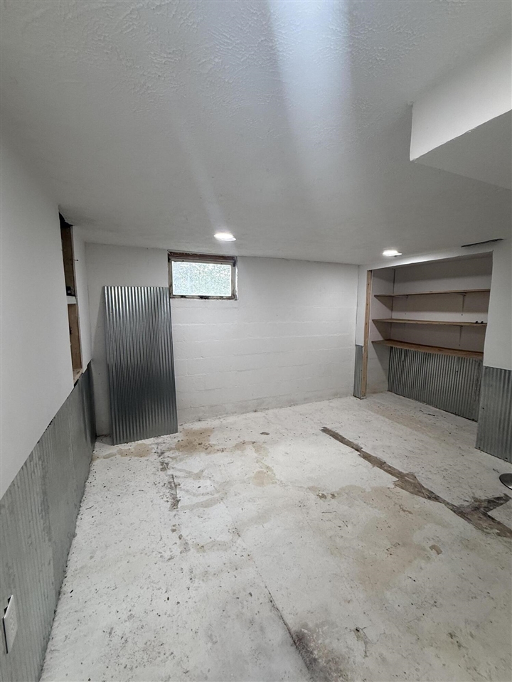 Homes for sale in Galien, MI | 2046 Us Hwy 12, Galien, MI 49113 | MLS# 70498838