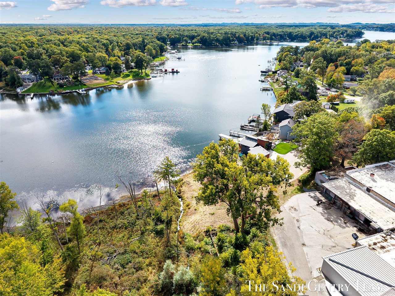 Homes for sale in Fruitport, MI | 148 Lake St, Fruitport, MI 49415 | MLS# 70499036