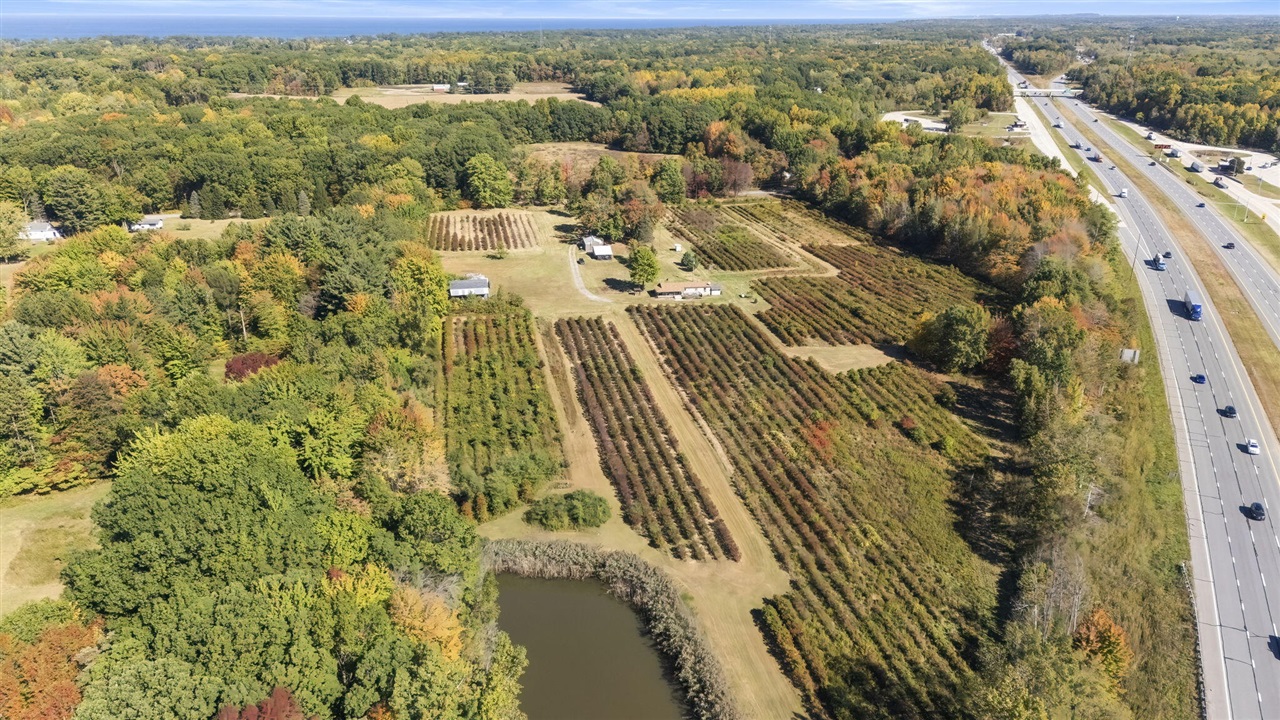 Homes for sale in New Buffalo, MI | 11160 Farina Rd, New Buffalo, MI 49117 | MLS# 70499073