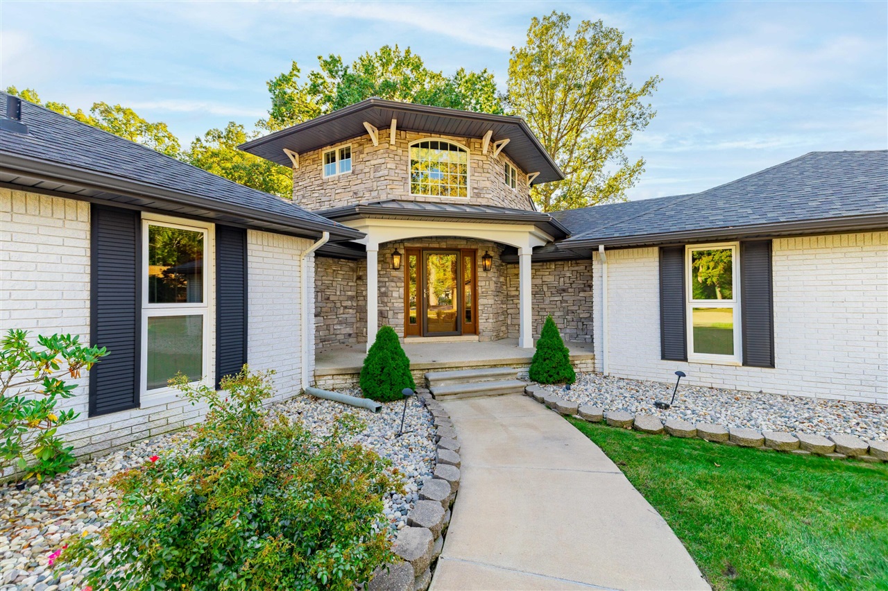 Homes for sale in Grosse Ile, MI | 26036 Parke Ln, Grosse Ile, MI 48138 | MLS# 70499076