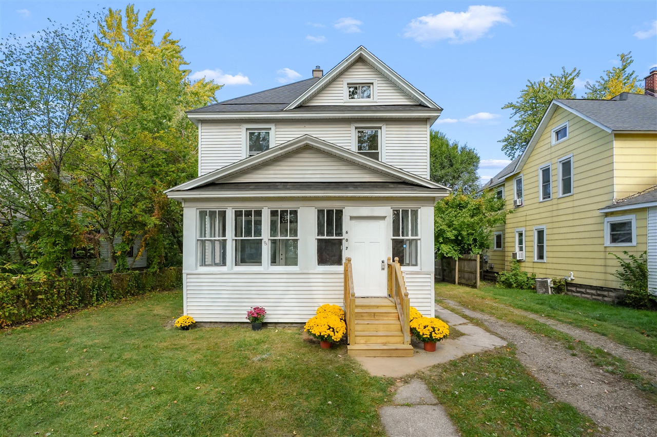 Homes for sale in Kalamazoo, MI | 607 Reed Ave, Kalamazoo, MI 49001 | MLS# 70499154