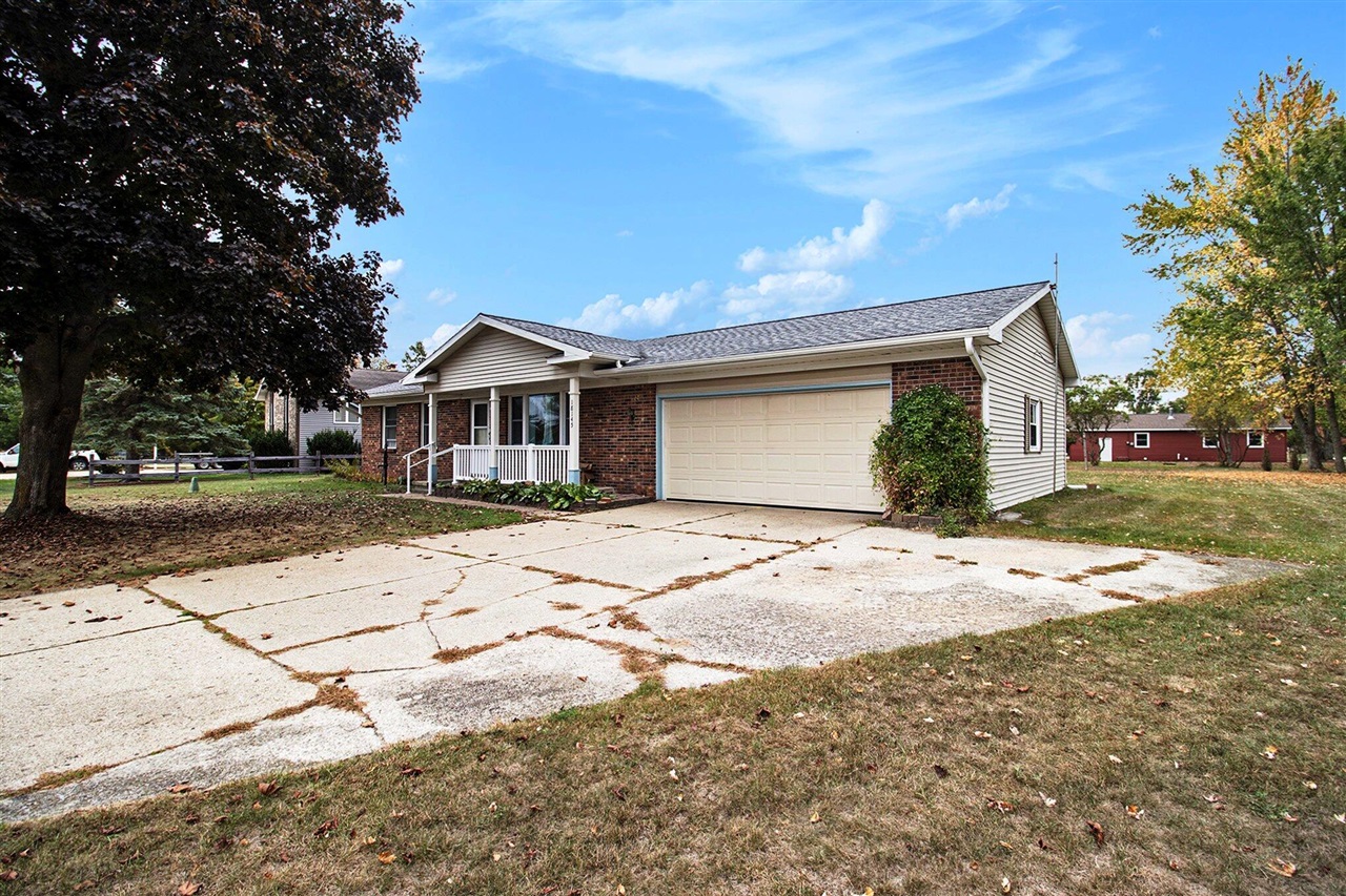 Homes for sale in Big Rapids, MI | 18145 Shamrock Blvd, Big Rapids, MI 49307 | MLS# 70499316