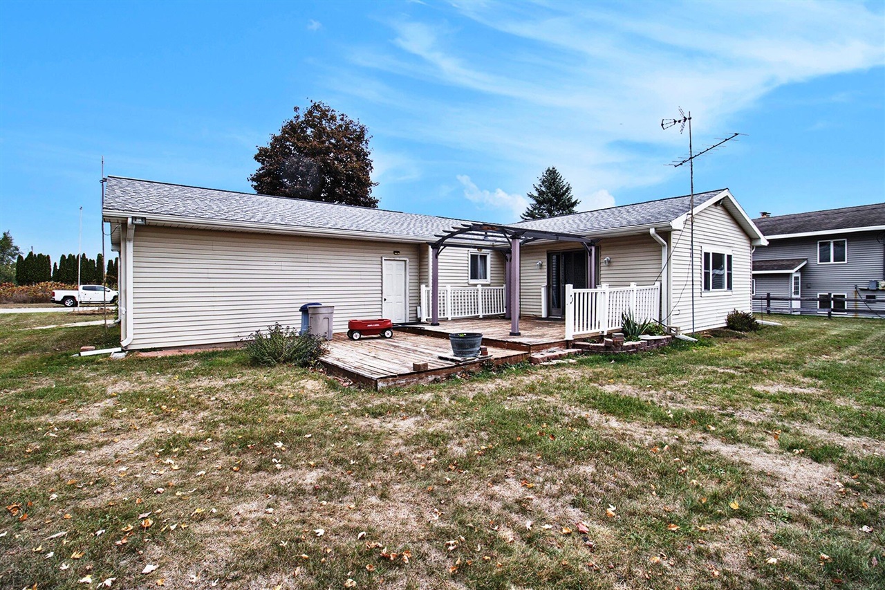 Homes for sale in Big Rapids, MI | 18145 Shamrock Blvd, Big Rapids, MI 49307 | MLS# 70499316