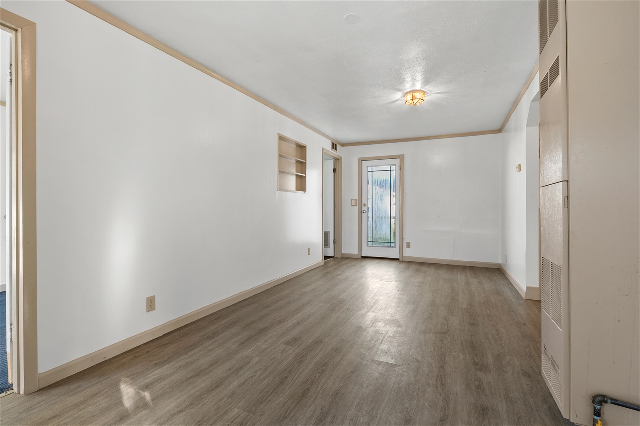 Homes for sale in Kalamazoo, MI | 3233 Greenfield Ave, Kalamazoo, MI 49048 | MLS# 70499368