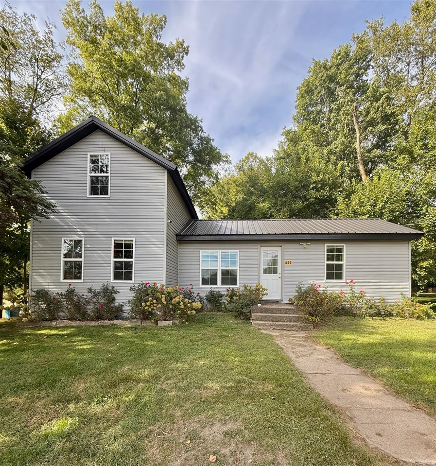 Homes for sale in Burr Oak, MI | 427 E Main St, Burr Oak, MI 49030 | MLS# 70499407