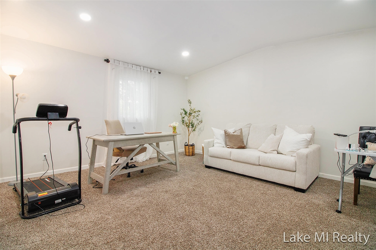 Homes for sale in Wyoming, MI | 4463 Pinehurst Ave, Wyoming, MI 49548 | MLS# 70499430