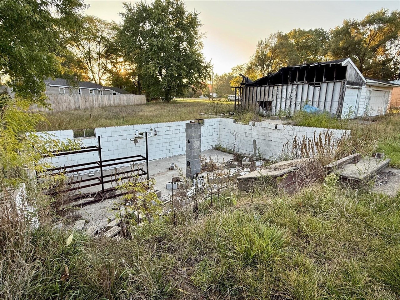 Homes for sale in Greenville, MI | 1921 S Greenville Rd, Greenville, MI 48838 | MLS# 70499598