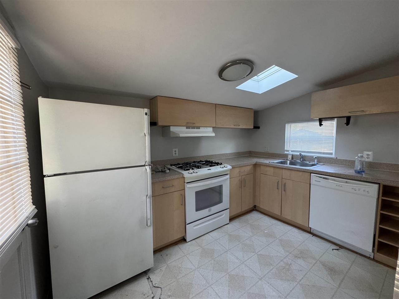 Homes for sale in Clawson, MI | 253 Massoit St, Clawson, MI 48017 | MLS# 70499601