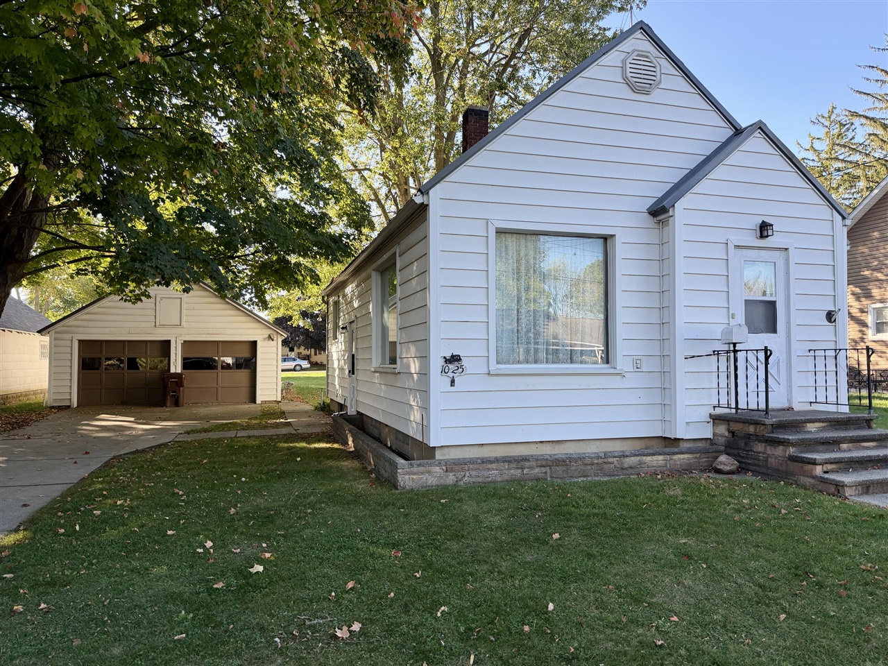 Homes for sale in Lake Odessa, MI | 1025 Jordan Lake Ave, Lake Odessa, MI 48849 | MLS# 70499604