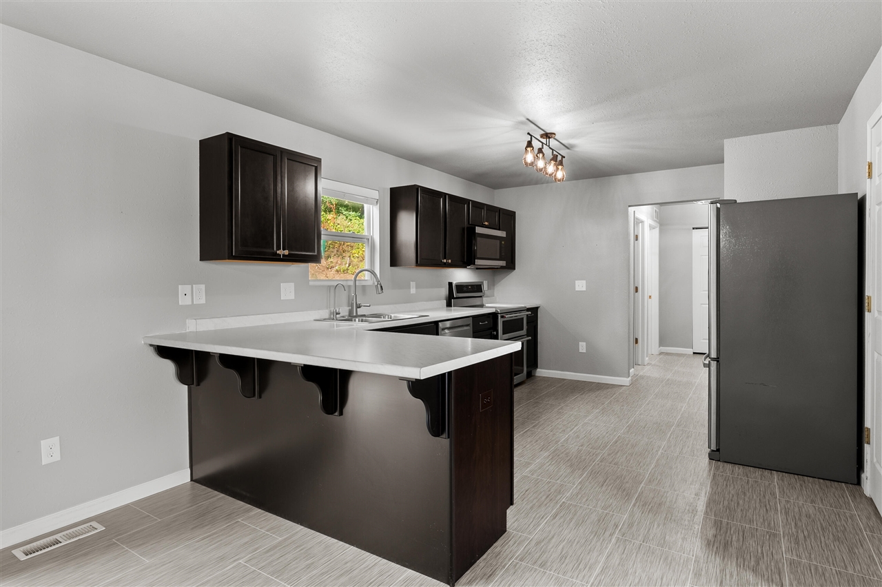 Homes for sale in Galesburg, MI | 147 Station Hill St, Galesburg, MI 49053 | MLS# 70499639