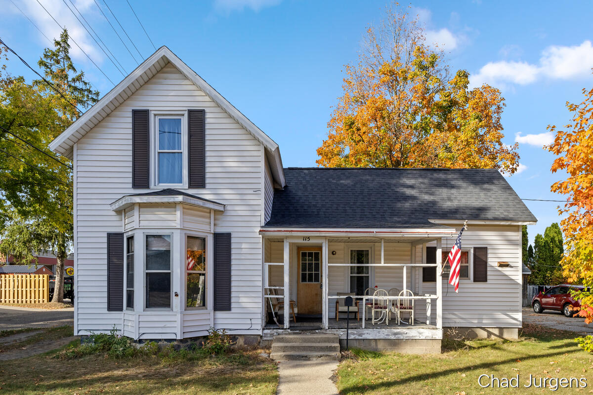 Homes for sale in Big Rapids, MI | 115 E Bridge St, Big Rapids, MI 49307 | MLS# 70499653