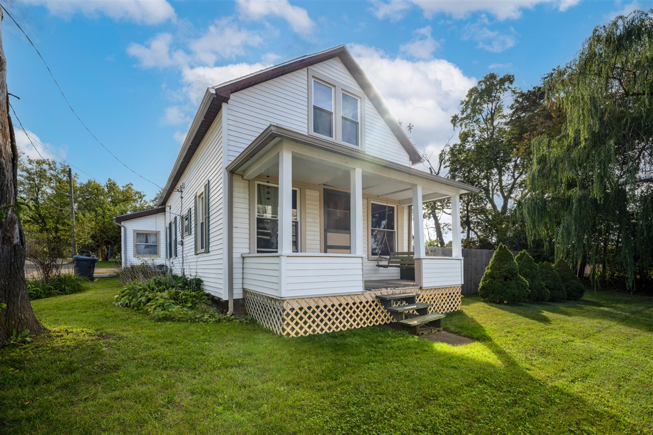 Homes for sale in Kalamazoo, MI | 516 E Alcott St, Kalamazoo, MI 49001 | MLS# 70499723