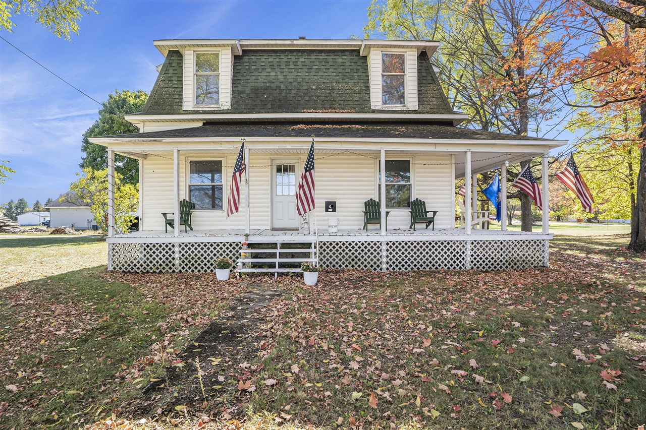 Homes for sale in Hersey, MI | 106 E 5th St, Hersey, MI 49639 | MLS# 70499757