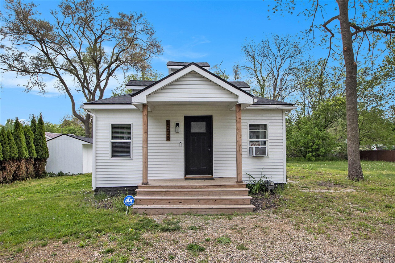 Homes for sale in Kalamazoo, MI | 2228 Regent St, Kalamazoo, MI 49004 | MLS# 70499775