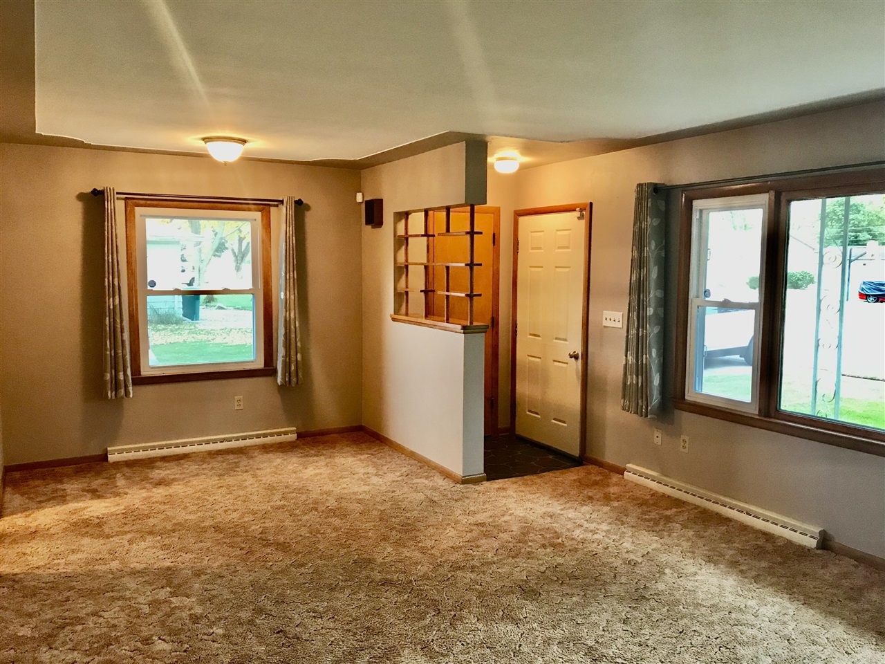 Homes for sale in White Pigeon, MI | 101 E Prairie Ave, White Pigeon, MI 49099 | MLS# 70499808