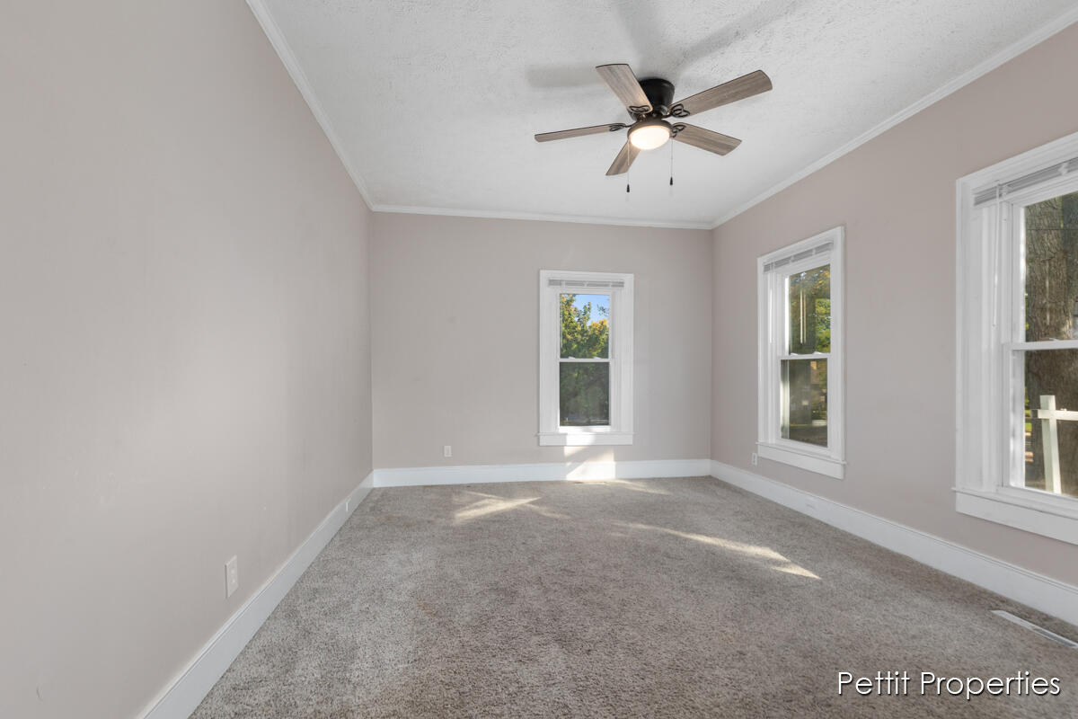 Homes for sale in Hastings, MI | 504 S Washington St, Hastings, MI 49058 | MLS# 70499846