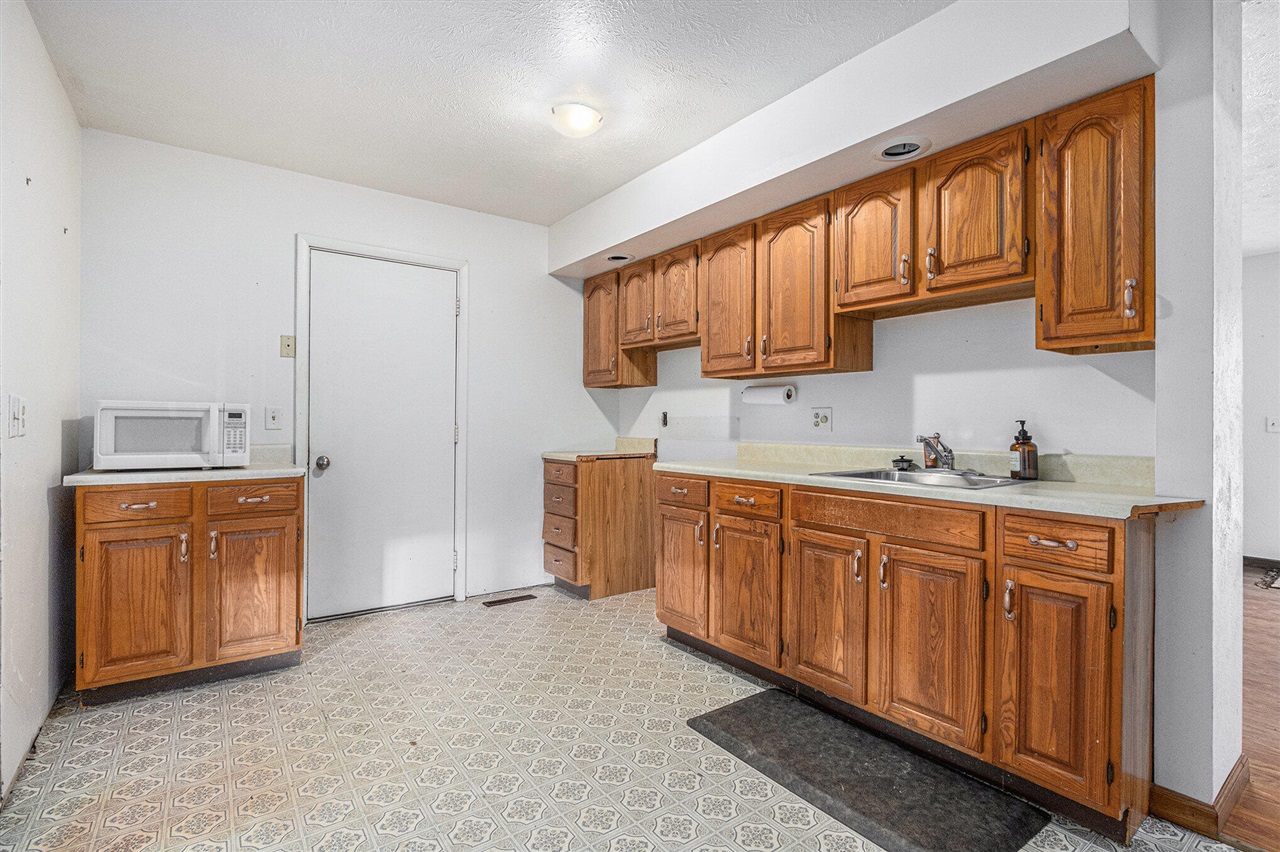 Homes for sale in Buchanan, MI | 4935 Curran Rd, Buchanan, MI 49107 | MLS# 70500037